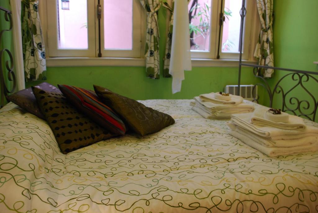Petit El Vitraux Bed & Breakfast Buenos Aires Room photo